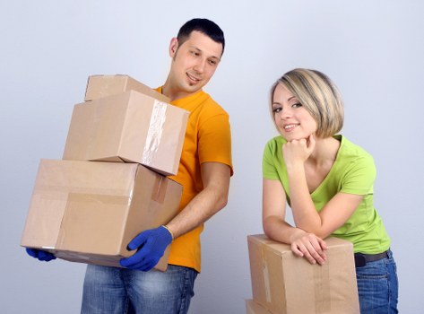 Local movers handling furniture access challenges on a Stepney street